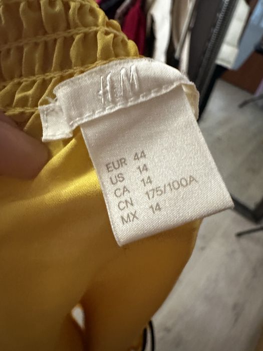 Żółta satynowa sukienka na ramiączkach H&M | 44 / XXL | nowa