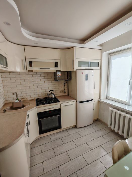 2к в центре Дружковки с евроремонтом лифт Французская 79 ледовая арена