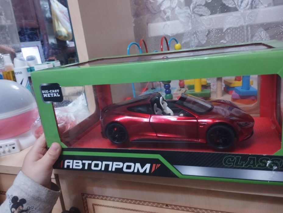 Металева машинка Автопром Tesla Roadster