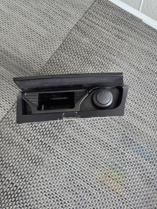 Cinzeiro e Isqueiro Opel Astra H