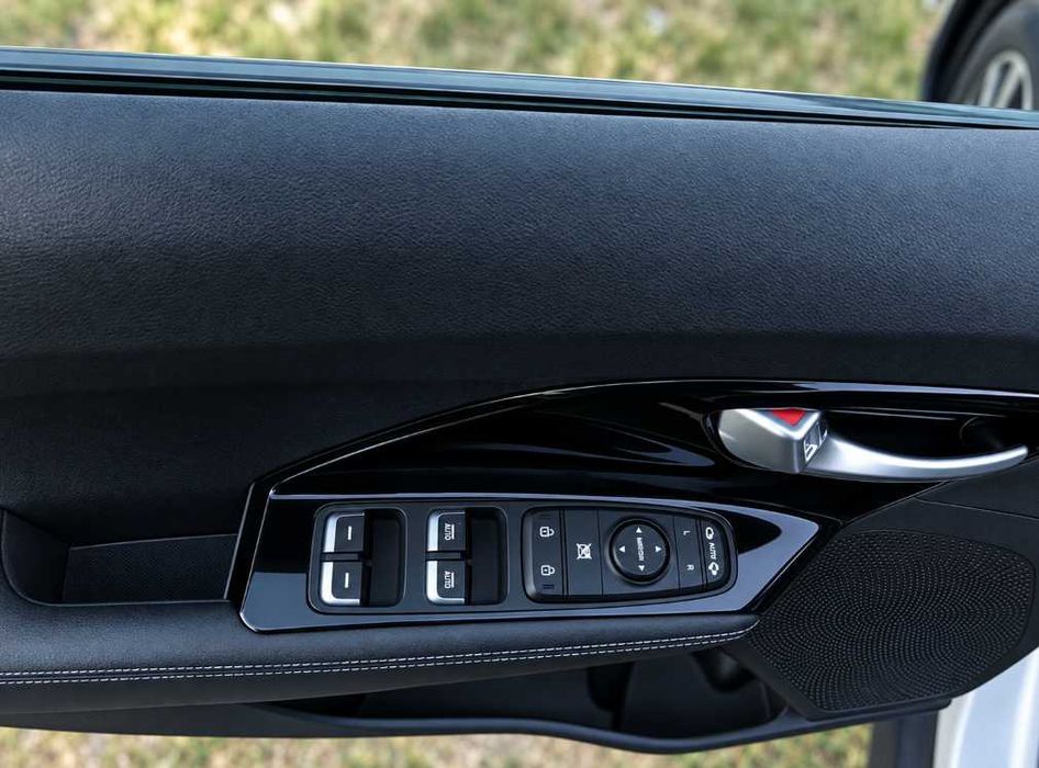 Kia Niro EV 2019, 64 кВт·год: батарея 100%, до 450 км, один власник в Україні