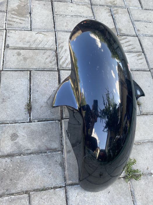 Продам переднее крыло yamaha fz8