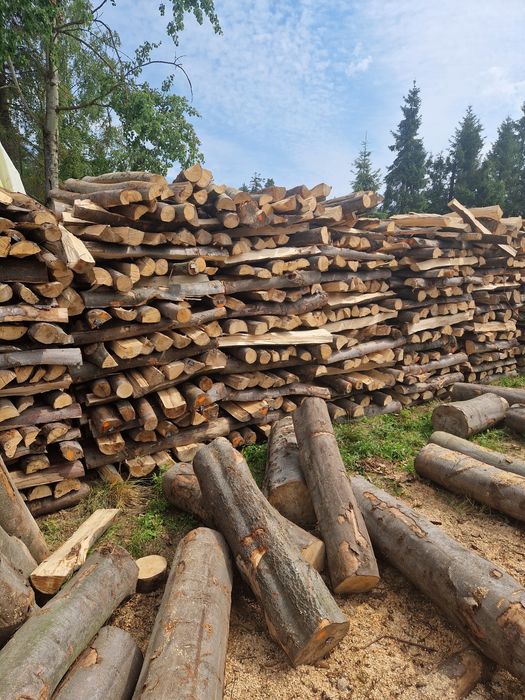 Drewno opałowe suche