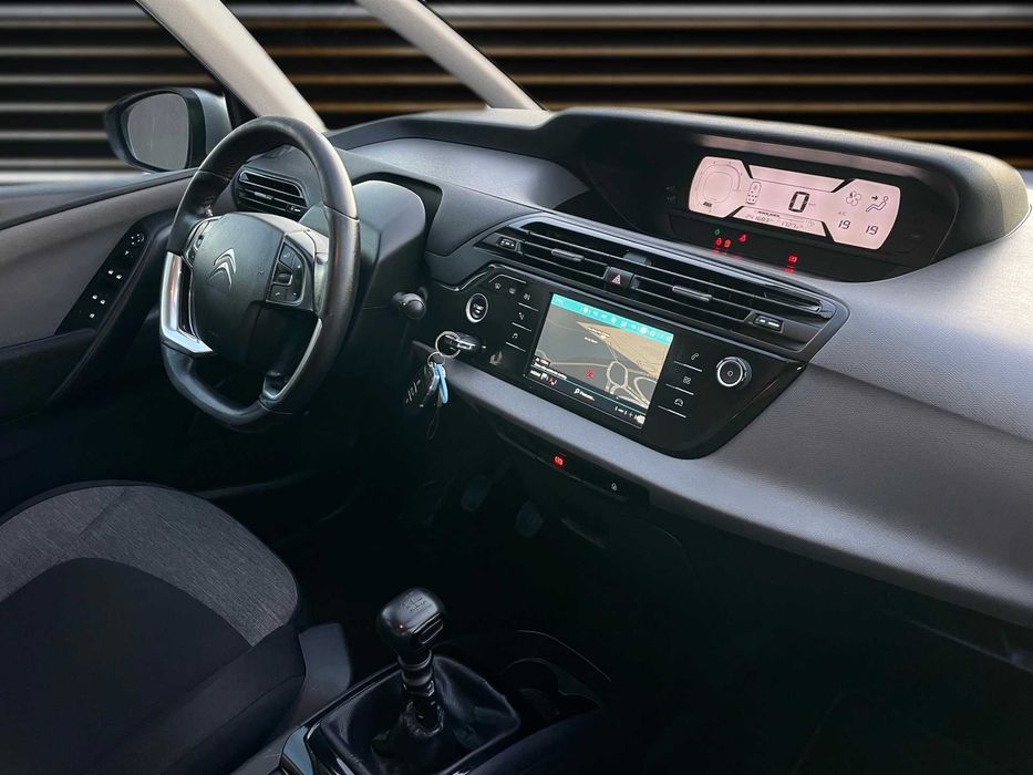 Citroen C4 Spacetourer 1.6HDi 7Lug GPS/Carplay c/Garantia - 178€ p/mês