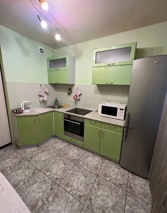 Погодинно Подобово  ЖД вокзал,Цілодобово 24/7