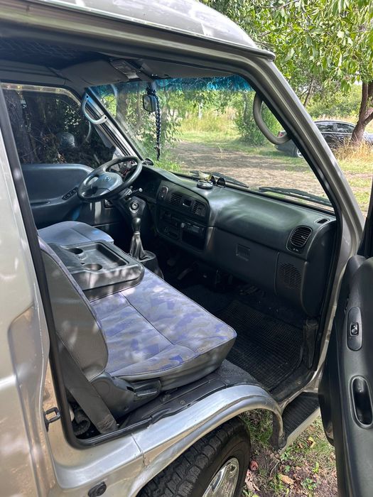 продам Хундай 100