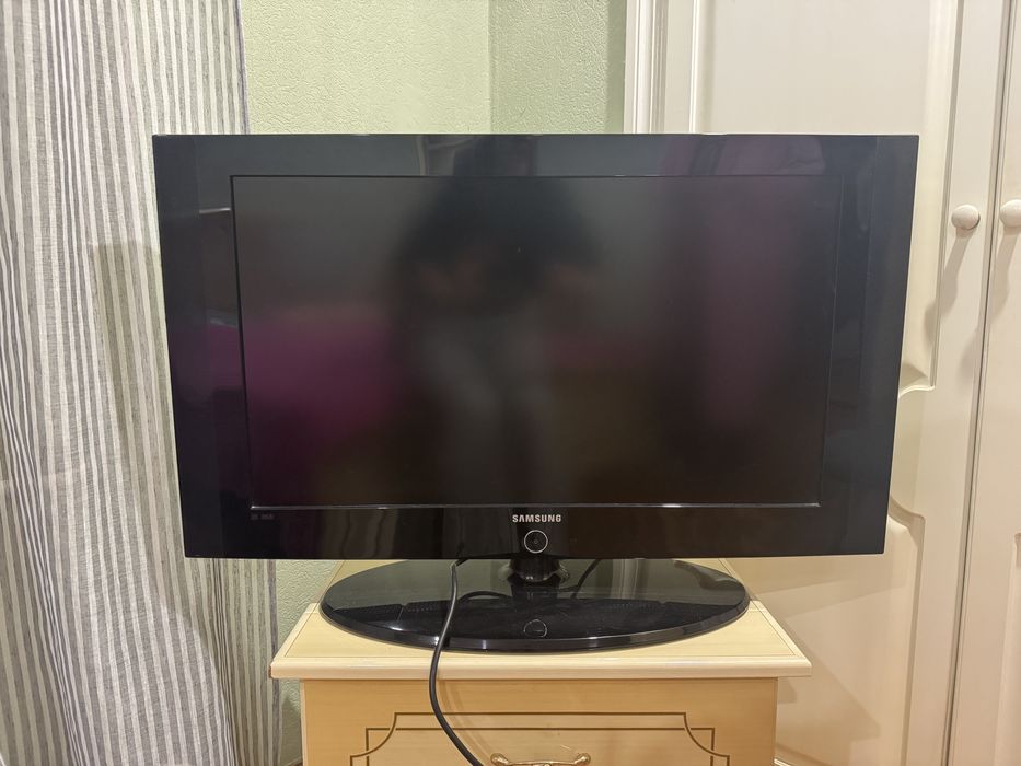 Телевізор Samsung LE32A330G1