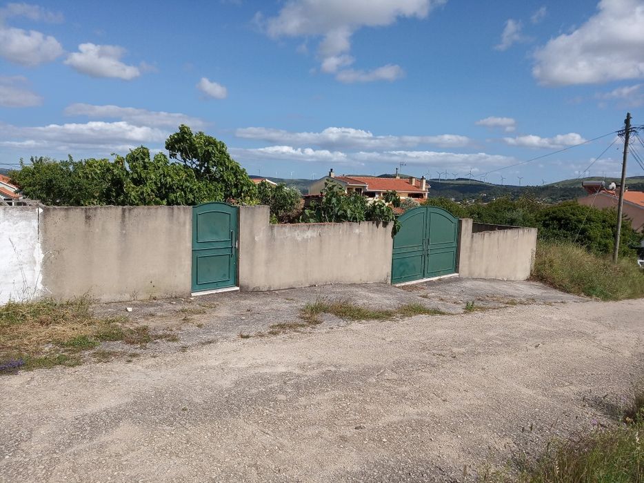 Lote de Terreno para Venda em Milharado - Mafra