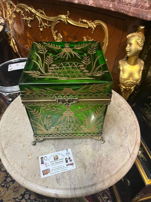 Vidro lapidado ( Marinha Grande