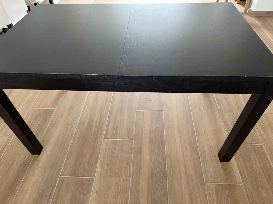 Mesa IKEA BJURSTA em Muito Bom Estado – Oportunidade