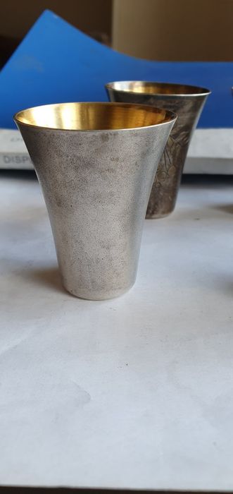 Продам серебряные стопки