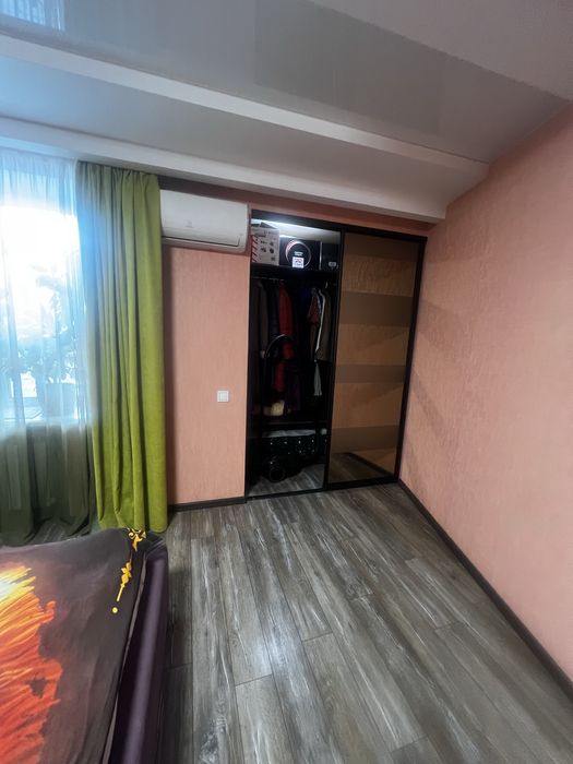 Продам  ідеальну 3х кімн ( 2 ПОВЕРХ ) квартиру по вул. Велика Набережна