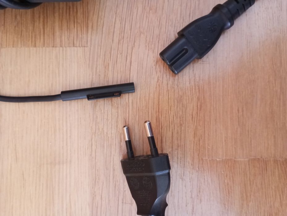 Carregador de Microsoft Surface Pro 4