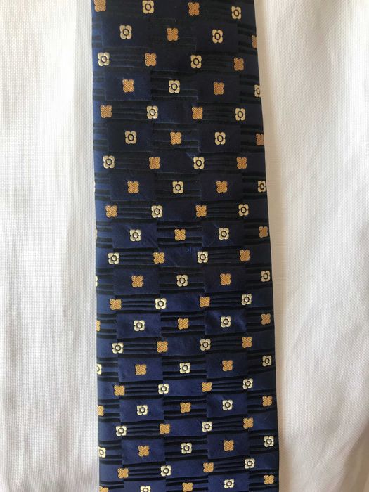 Gravatas em excelente estado