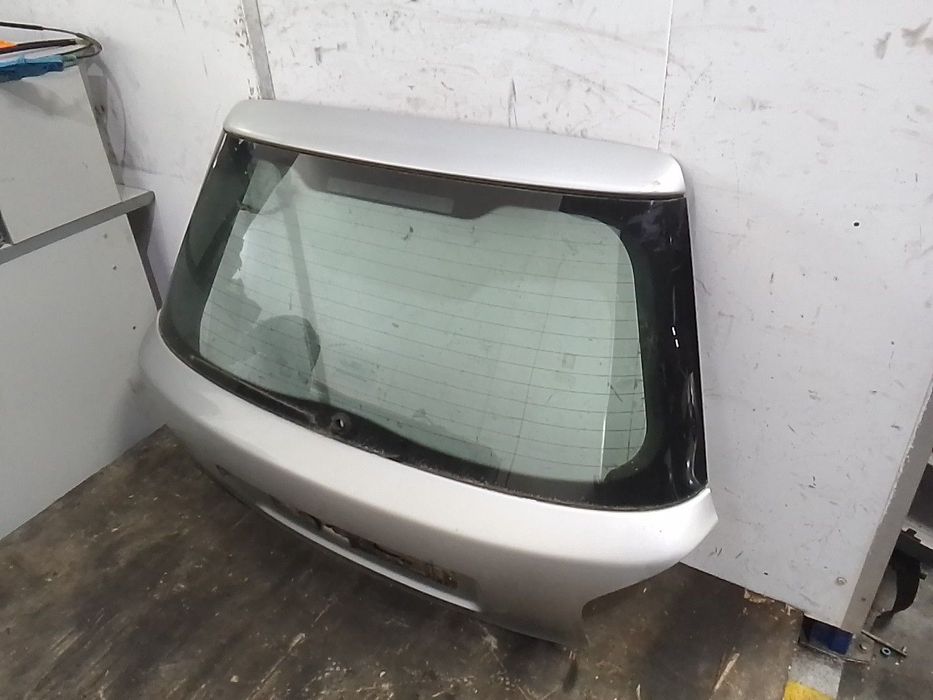 Tampa Da Mala Audi A3 (8L1)