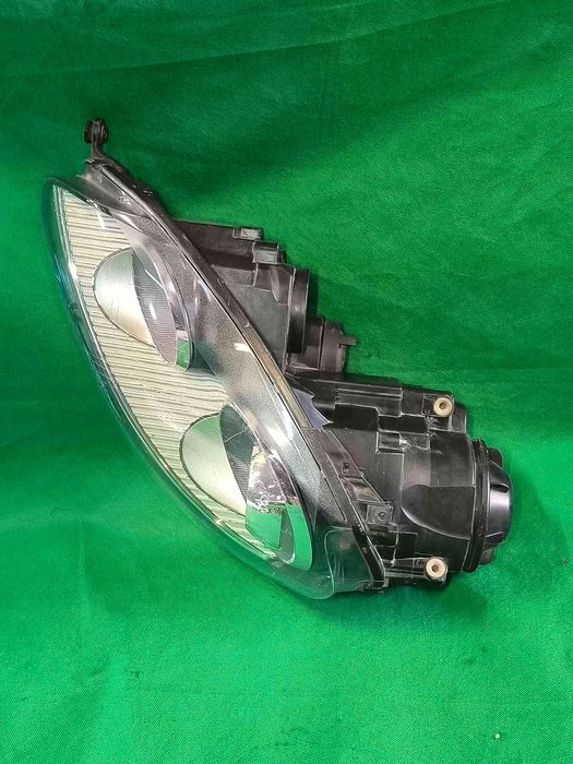 Ótica / Farol Esquerdo VW GOLF V 5K1941031 (OEM) | 0301212271 (OEM)