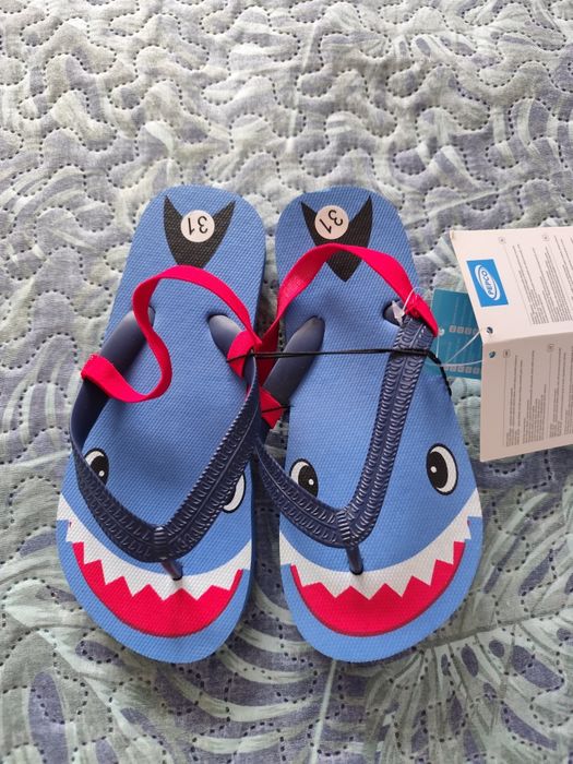 Klapki dziecięce japonki rekinki rekin basen plaża lato