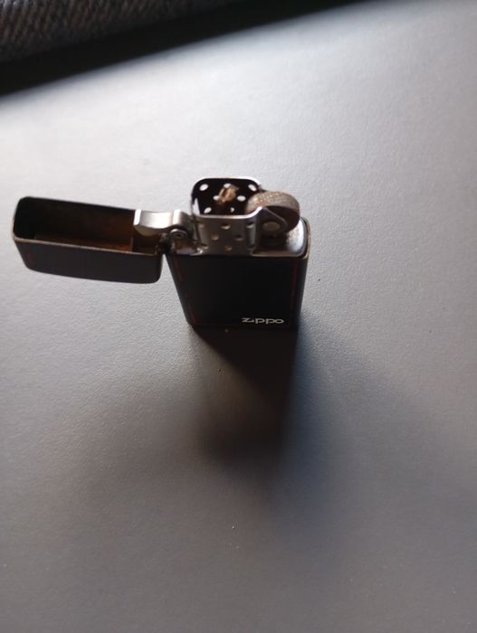 Isqueiro Zippo...