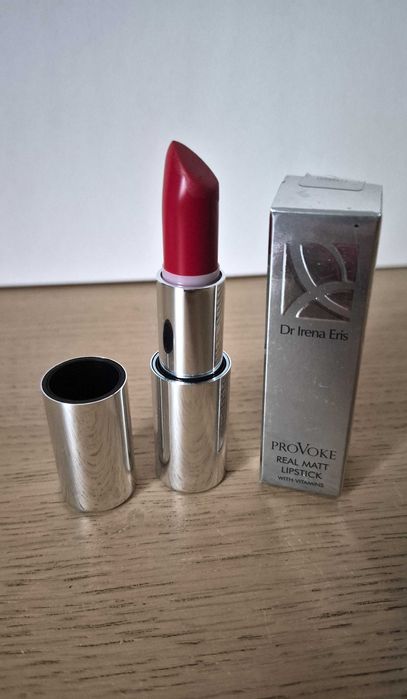 pomadka Eris Reall Matt 600 flamenco red czerwona