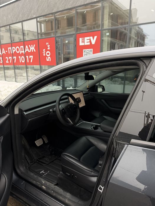 Tesla Model Y 2022 Performance