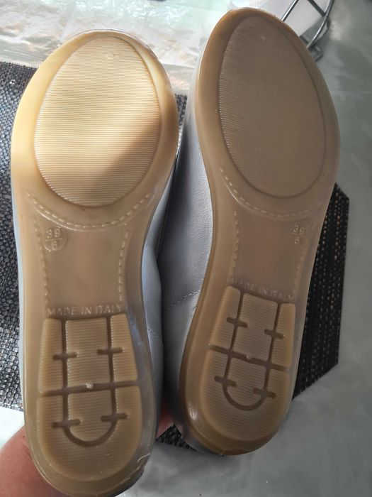 Продаються жіночі балетки