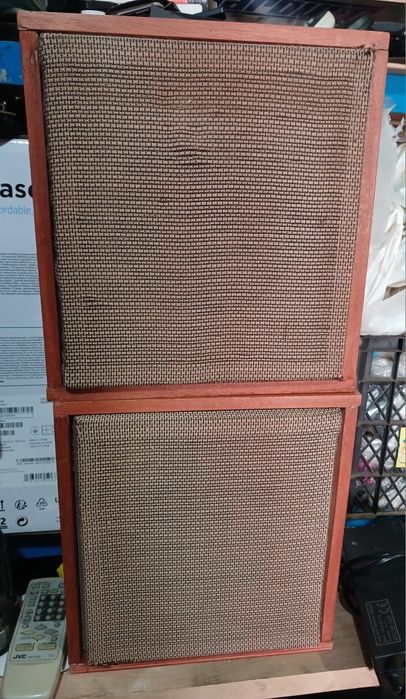 колонки з програвача акорд