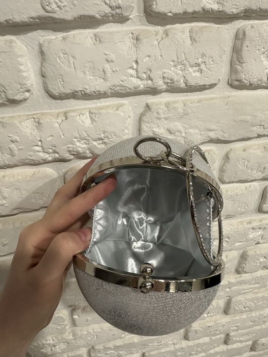 Сумка вечірня клатч куля шар срібло