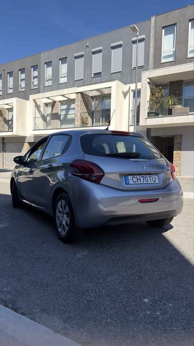 PEUGEOT 208 / 2019