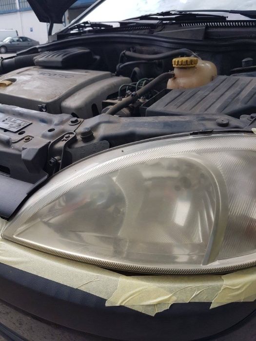Polerowanie reflektorów, lamp samochodowych