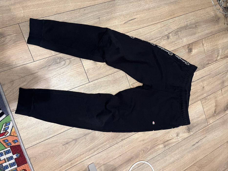 Штани Champion на лампасах