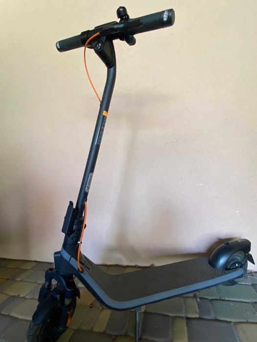 Електросамокат Segway Ninebot E2 Plus Upgraded Version
