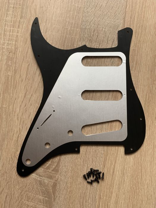 Harley Benton maskownica Stratocaster czarna Pickguard Black