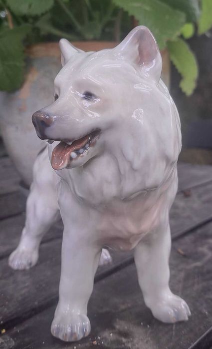 pies porcelanowy , grenlandzki szpic B&G figurka