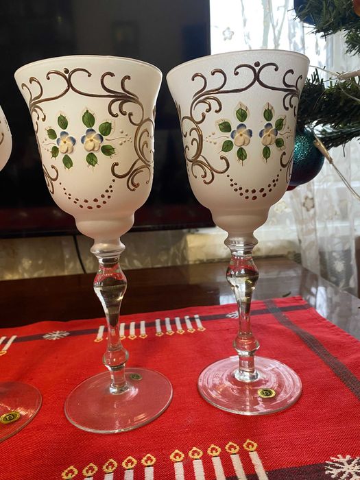 Продам набори фужерів