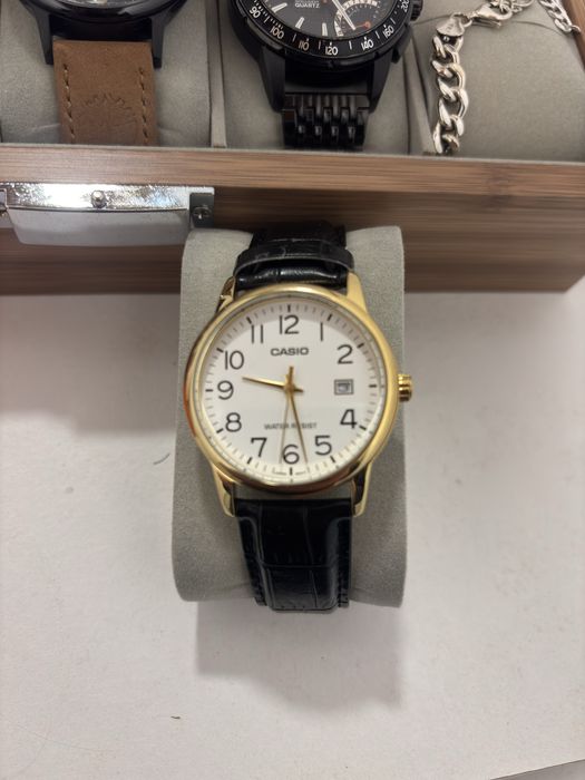 Relogio casio novo