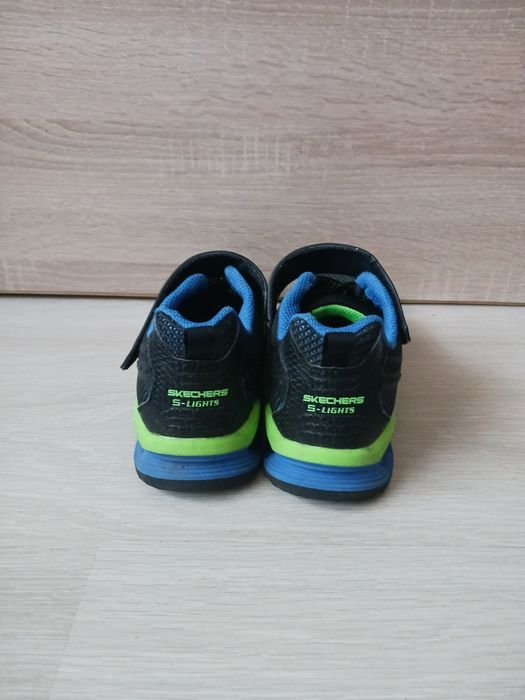 Świecące adidasy Skechers rozm. 33