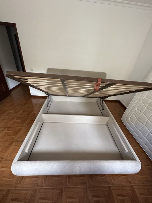 Cama de Casal - Colchao 160x200 com Estrado Elevatorio