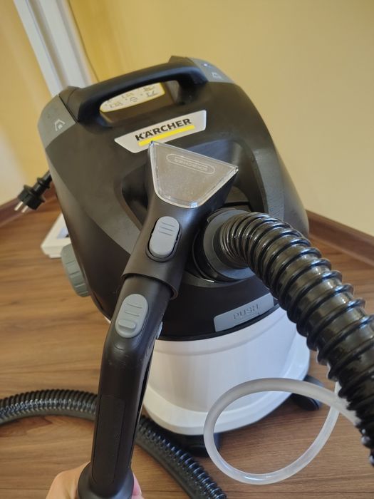 Мийний пилосос Karcher SE 5 1.081-230.0 для сухого та вологого прибирання килимів меблів салону автомобіля та твердих покриттів