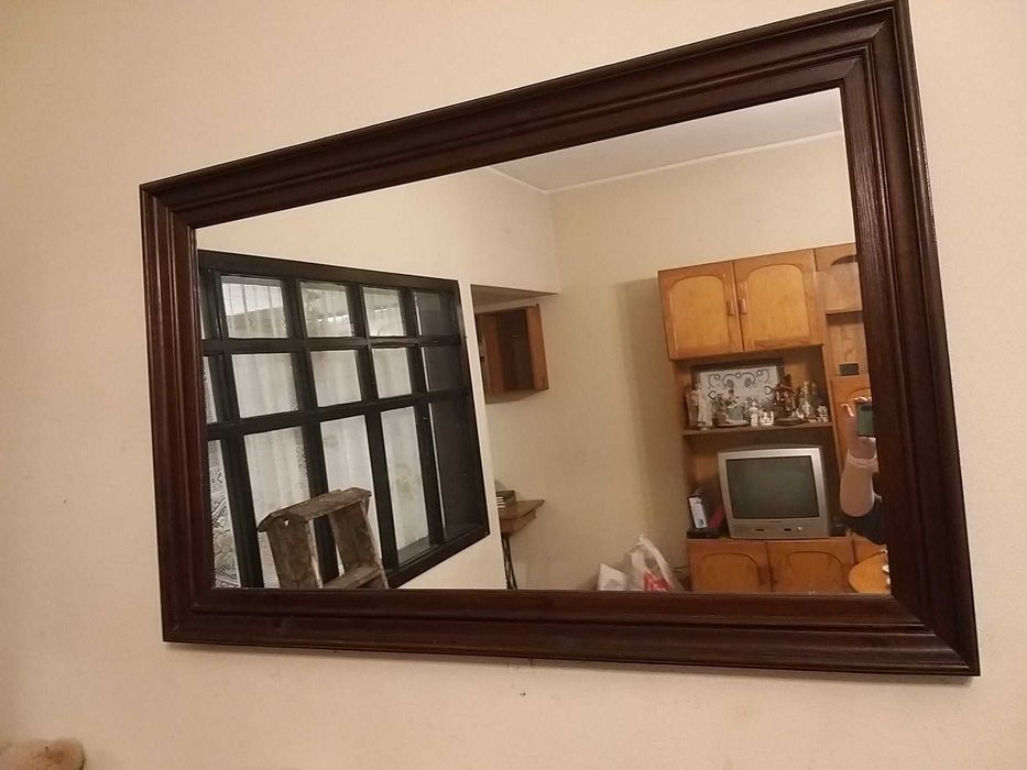 Espelho de madeira maciça castanho escuro