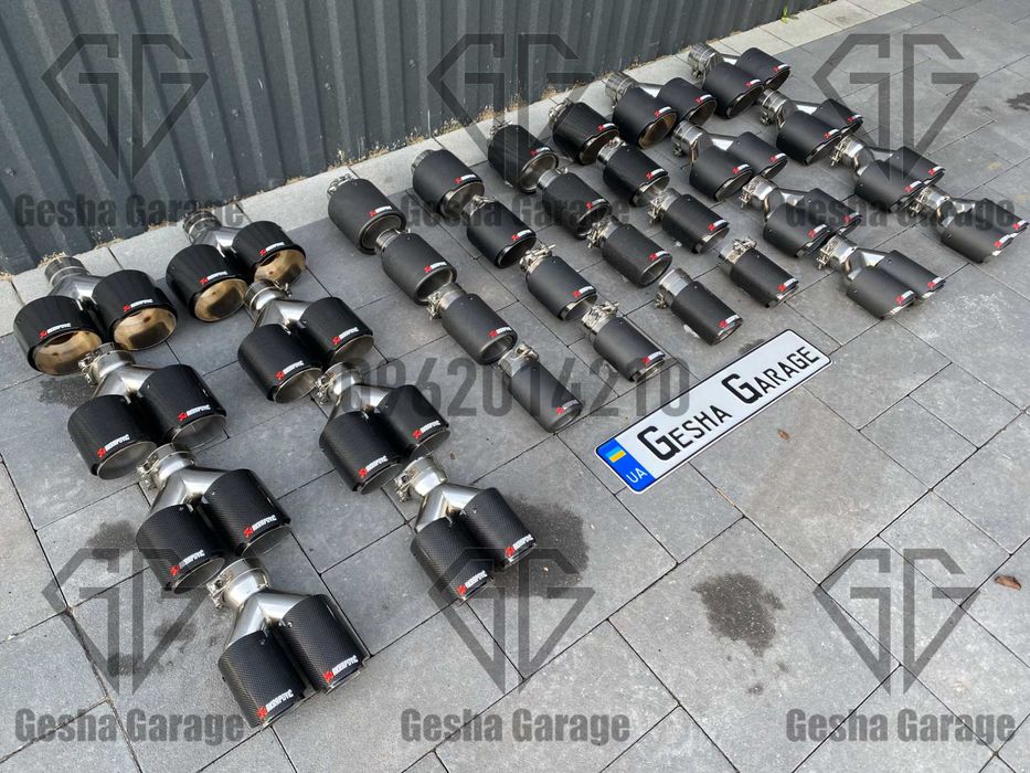 Наличие насадки выхлопной akrapovic акрапович глянец мат двойные вырез