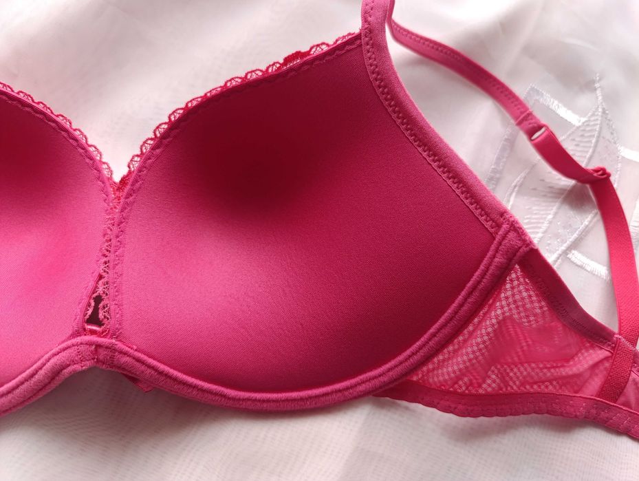 Triumph- Heart& Flower Spotligh Whu- push-up- 80C