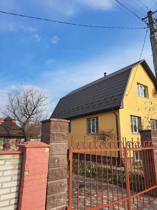 Дом - дача  на Десне, 15 км. от Киева. Сады Зазимье.