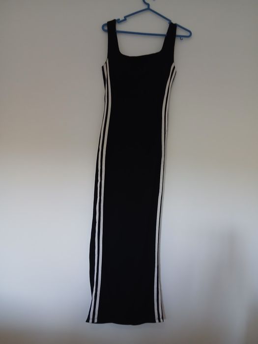 Roupa diversa nova