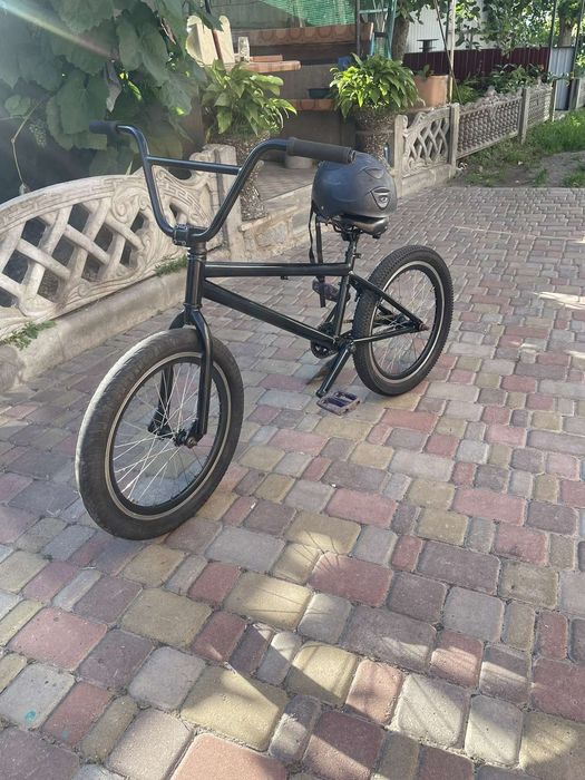 Велосипед BMX , Шолом у подарунок
