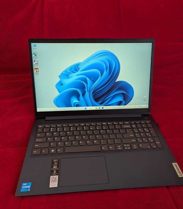 Ноутбук Lenovo IdeaPad 1 15IAU7 i5 1235u 512gb IPS Сенсорний екран