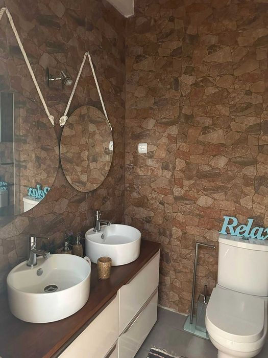 Apartamento T2 no Centro de Carcavelos | Excelente Localização, Amplas Áreas e Muita Luz Natural