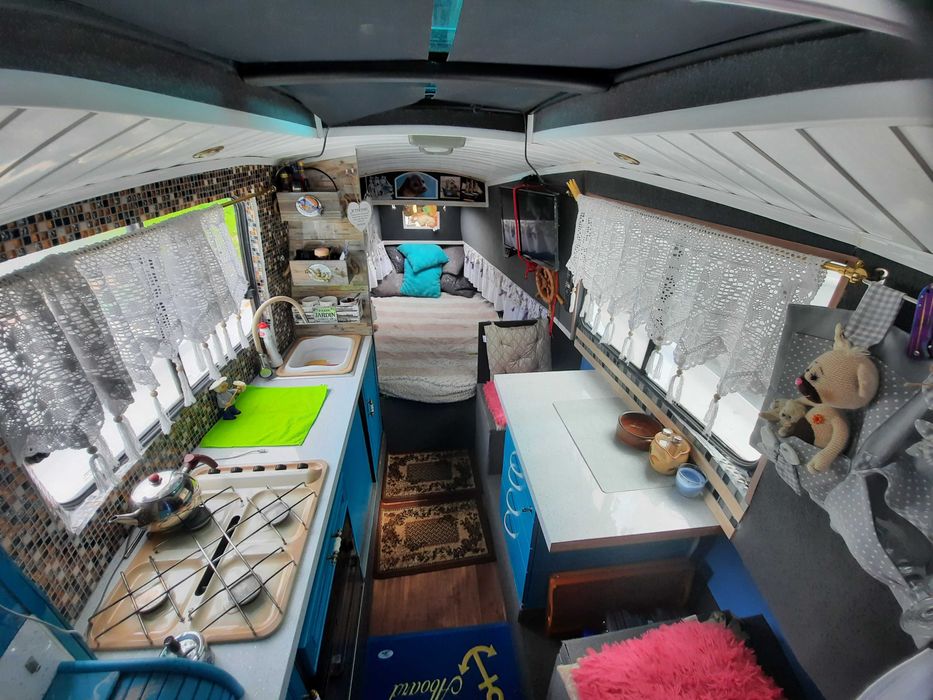 sprzedam  Łódź kabinową Jacht po remoncie w 2020r nie potrzeba patentu