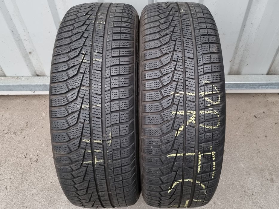 Opony używane ZIMOWE 215/55/17 Hankook 250zł/2szt.