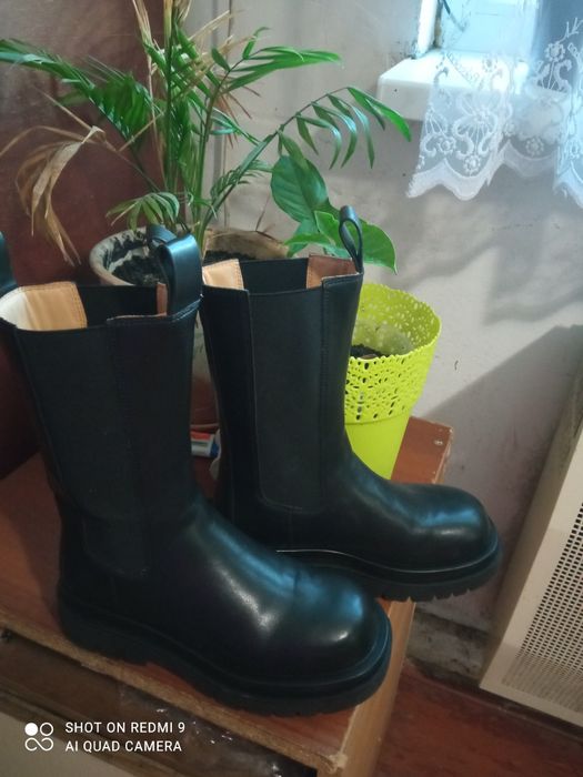 Нові шкіряні один раз взула 36 розмір