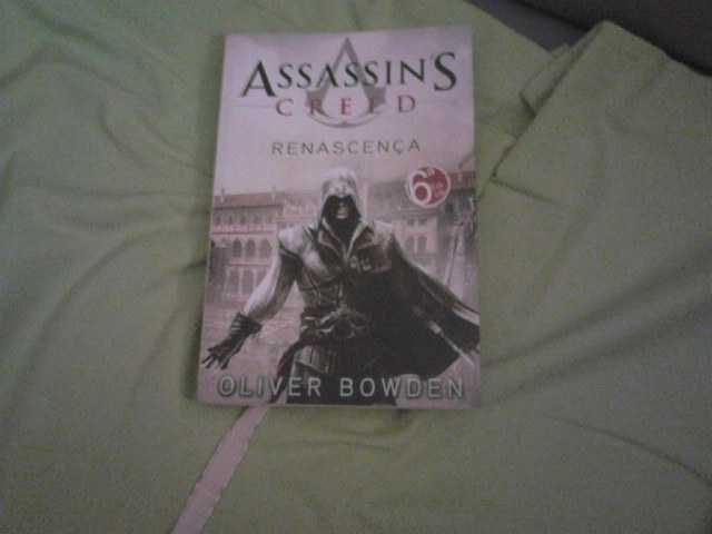 Meia Noite e Quatro/À Espera de Um Milagre-Stephen King
